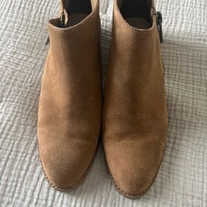 1 State tan suede booties 8.5